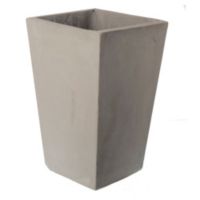 Maceta piramidal de cemento gris